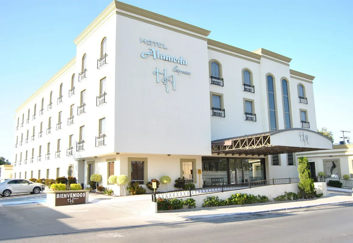 Hotel Alameda Express hotel hero