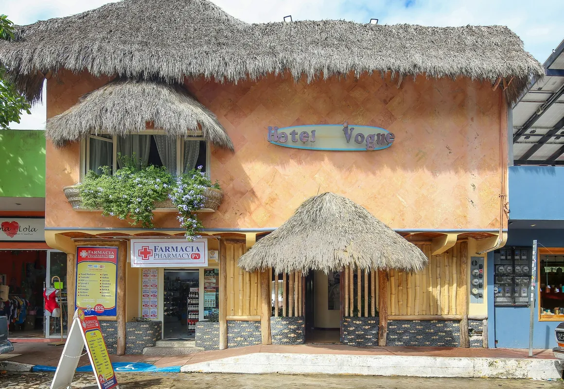 Hotel Vogue hotel hero