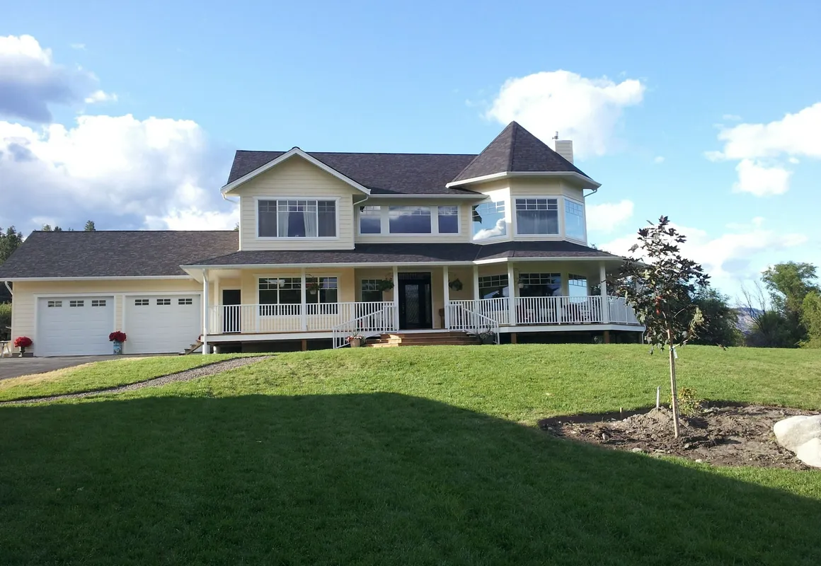 Harvelle House Bed & Breakfast hotel hero