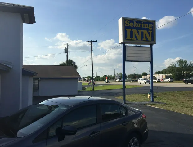 Sebring Inn hotel detail image 2