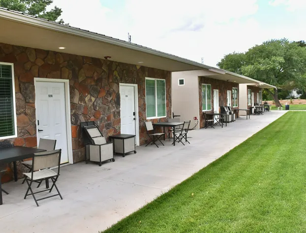 Zion's Camp and Cottages hotel detail image 3