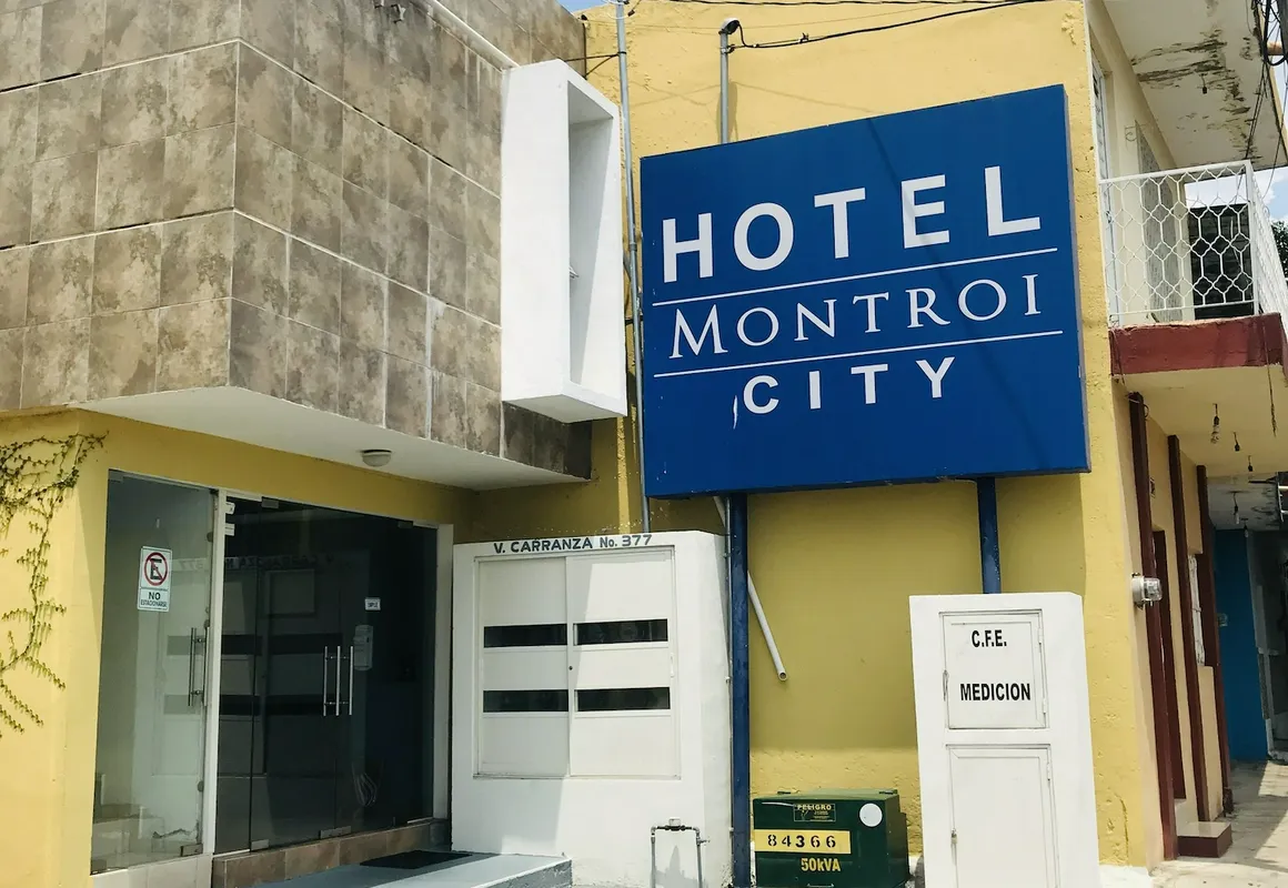 Hotel Montroi City hotel hero