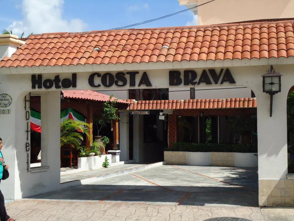 Hotel Cozumel Costa Brava hotel hero