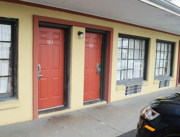 Budget inn hotel detail image 4