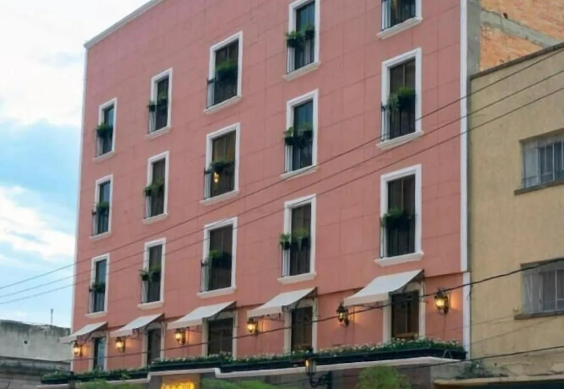 Hotel Lagos Inn hotel hero