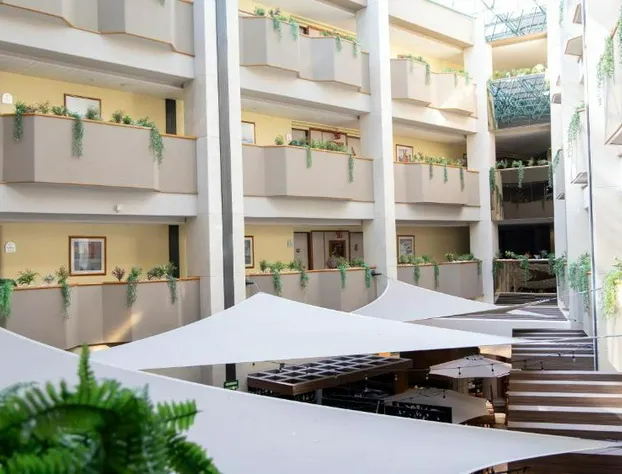 Hotel Abastos Plaza hotel detail image 1