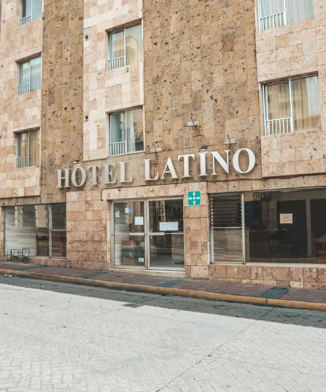 Hotel Latino hotel hero