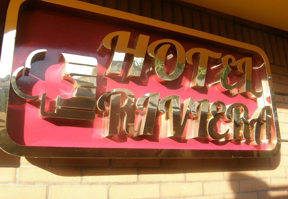 Hotel Riviera hotel hero