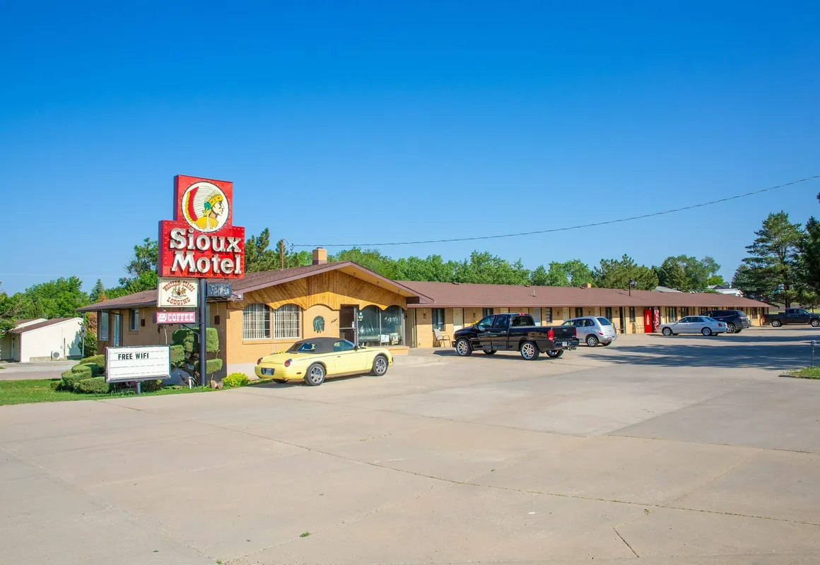 Sioux Motel hotel hero