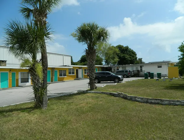 Tropizar Motel hotel detail image 1