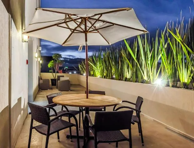 Hotel Zenith hotel detail image 3