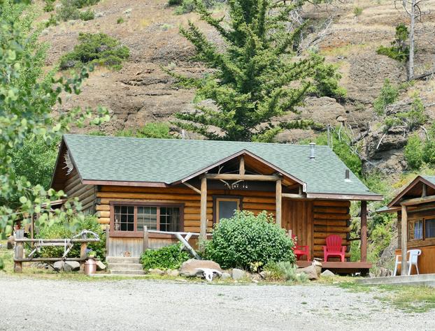 Creekside Lodge at Yellowstone hotel detail image 4