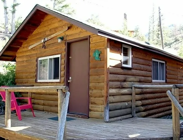 Creekside Lodge at Yellowstone hotel detail image 2