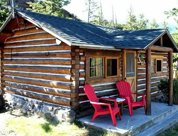 Creekside Lodge at Yellowstone hotel detail image 3