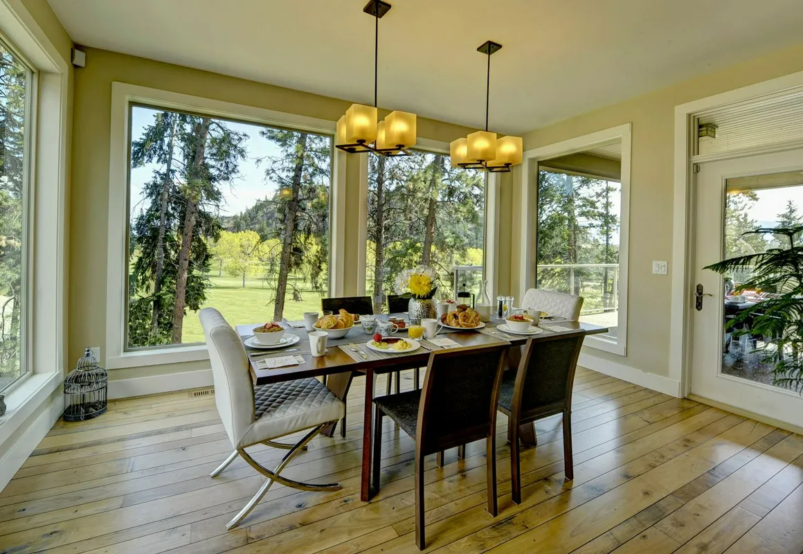 Teehouse Bed and Breakfast hotel hero