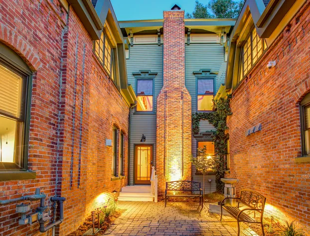 The Curtis Park Club hotel detail image 2