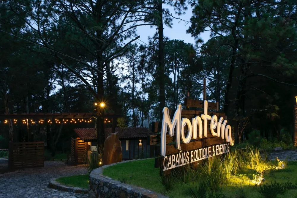 Cabañas Monterra Tapalpa hotel hero