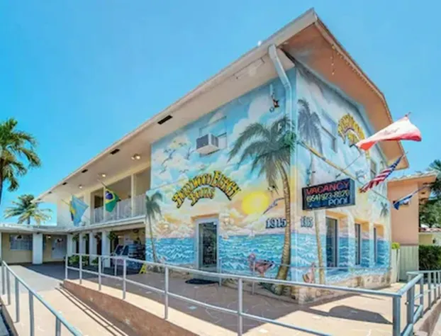 Greniers hotel detail image 1