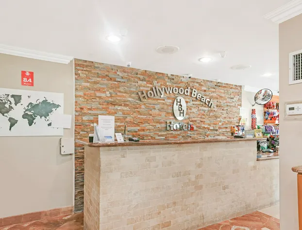 Greniers hotel detail image 4