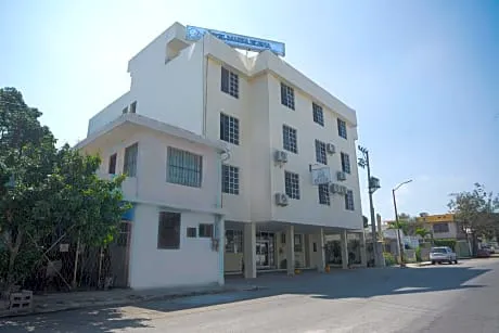 Hotel Maria Elena hotel hero