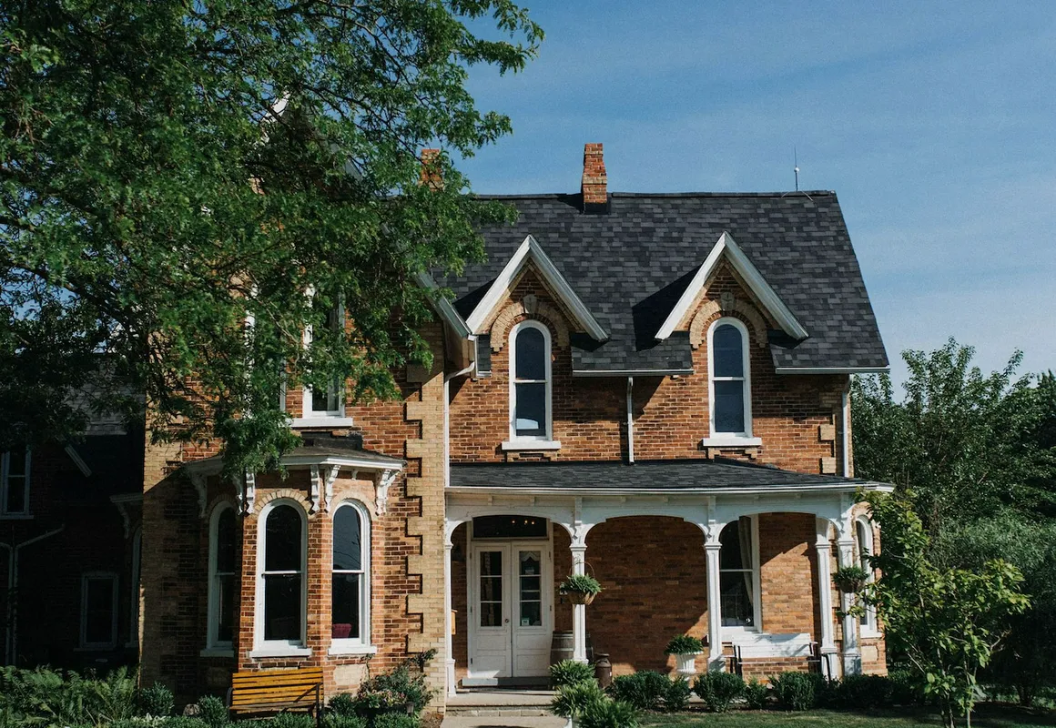 Iron Kettle Bed and Breakfast hotel hero