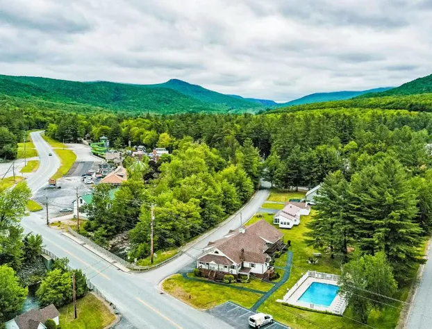 Riverbank Motel and Cabins hotel detail image 3