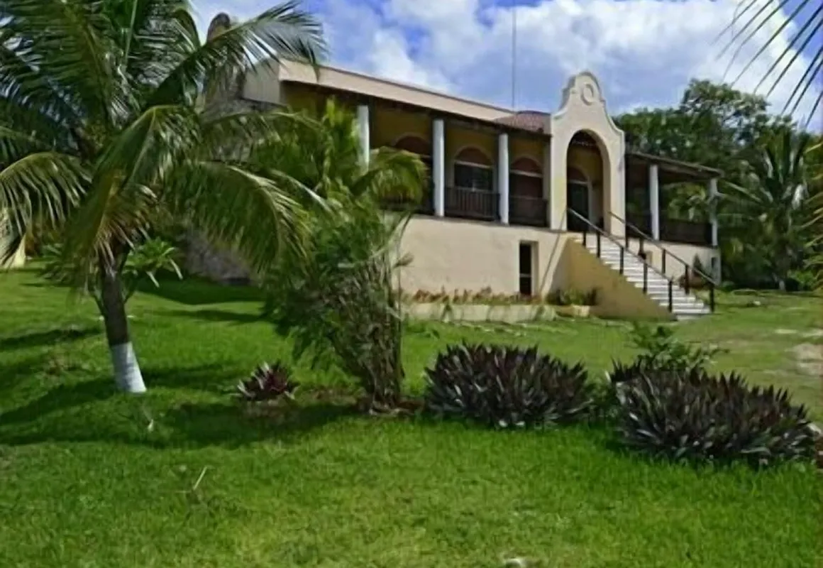 Hacienda y Glamping La Carlotta hotel hero