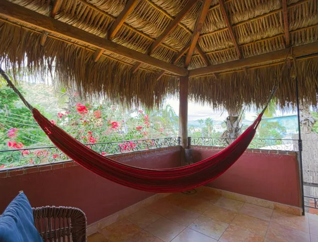 The Bungalows Hotel hotel detail image 4