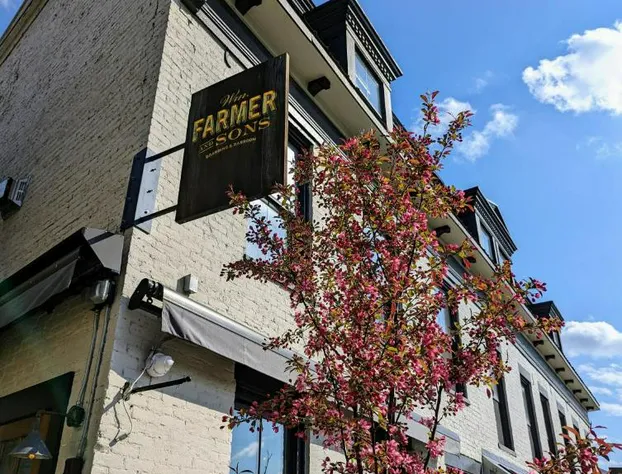 Wm. Farmer & Sons hotel detail image 2