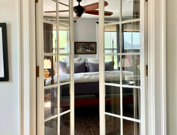 Wm. Farmer & Sons hotel detail image 3