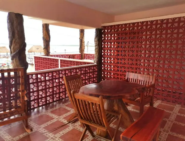 El Perico Marinero hotel detail image 1