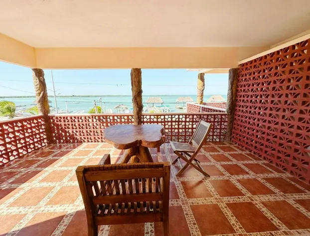 El Perico Marinero hotel detail image 3