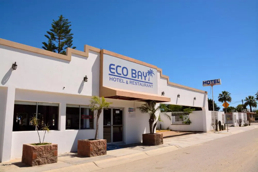 Eco Bay Hotel y Restaurant hotel hero