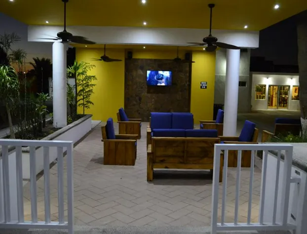 Eco Bay Hotel y Restaurant hotel detail image 1