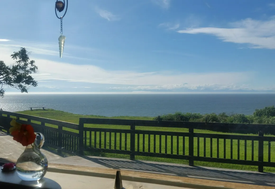 Aksupperclub hotel hero