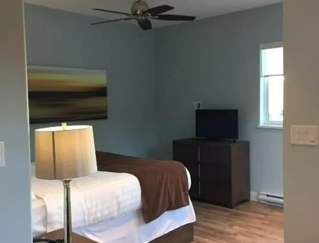 Pender Harbour Hotel hotel detail image 2