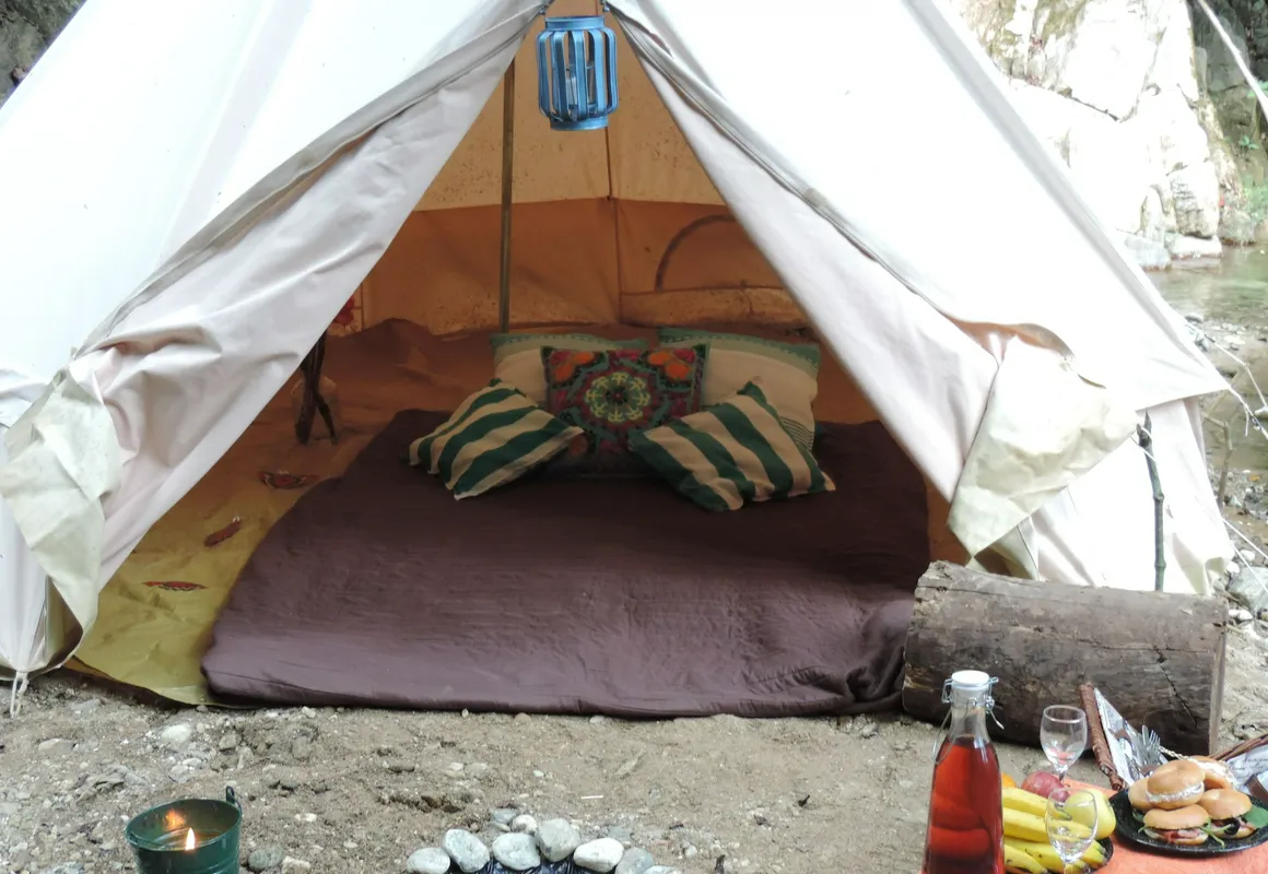 Glamping Finca Margaritas hotel hero