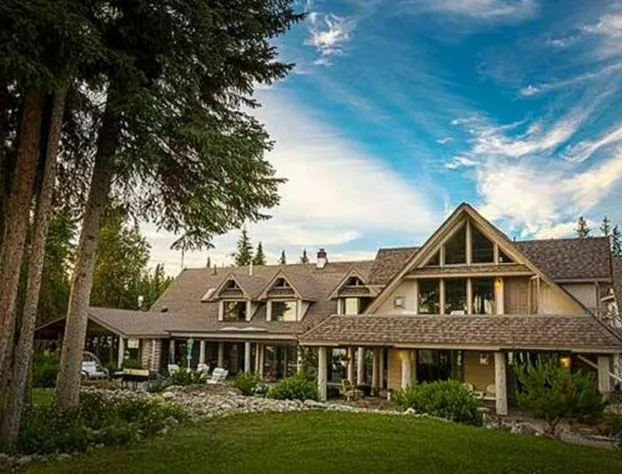 Retreat Wilderness Inn hotel detail image 3