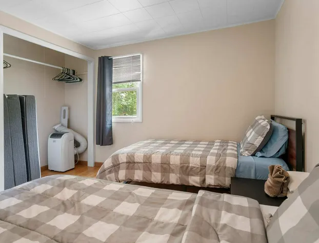 South Arm Retreats hotel detail image 1