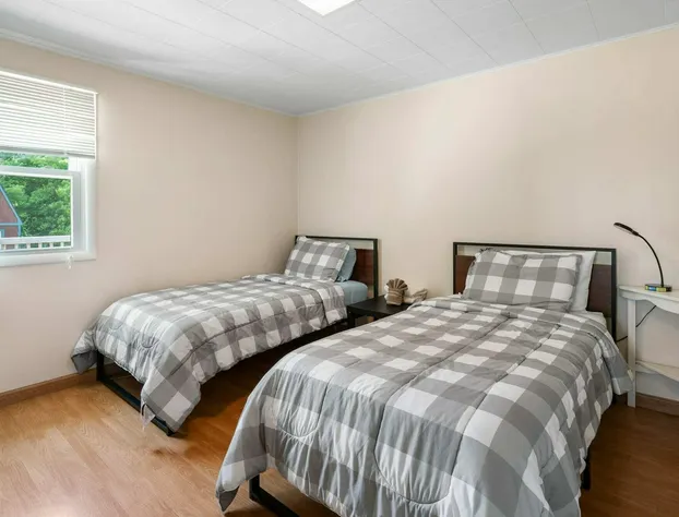 South Arm Retreats hotel detail image 2