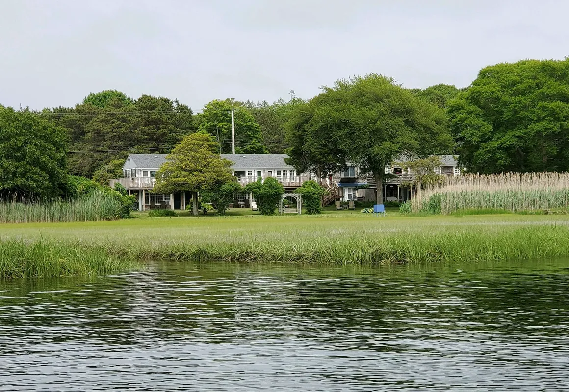 Spring Garden Inn hotel hero