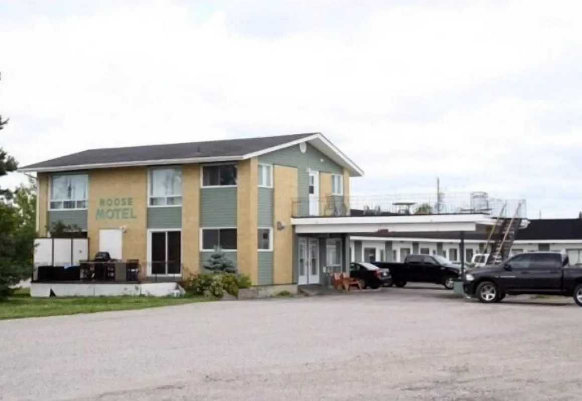 Moose Motel hotel hero