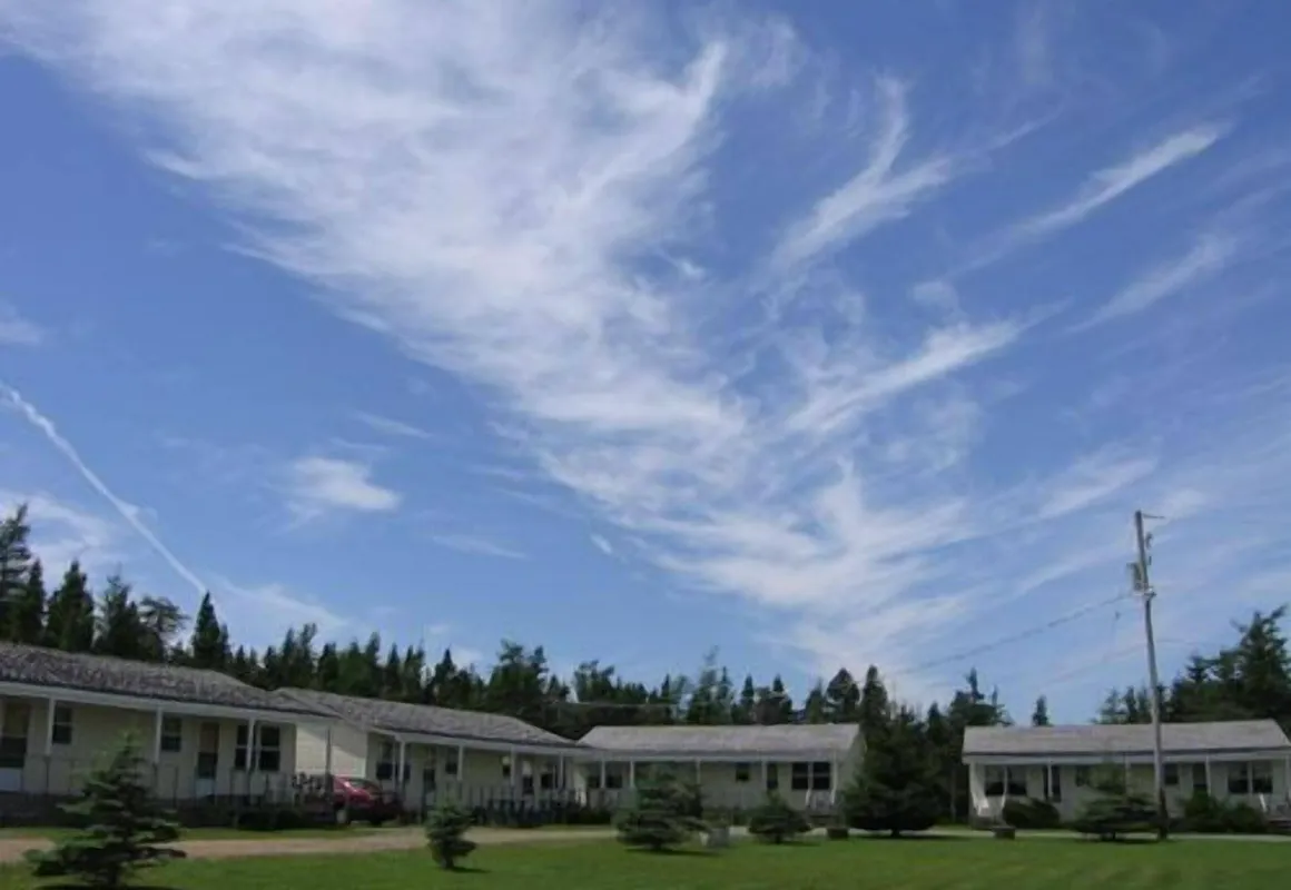 Joyce's Motel & Cottages hotel hero