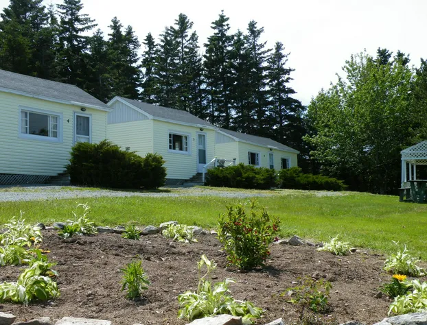 Joyce's Motel & Cottages hotel detail image 4