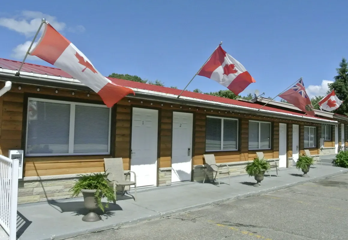 Gold Pine Inn Motel hotel hero