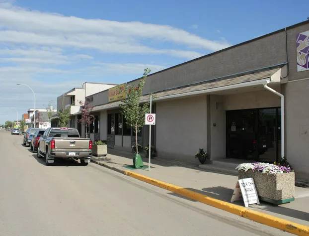 Morinville Plaza & Suites hotel detail image 1