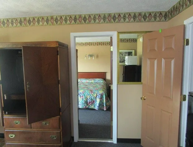 K-River Motel & Campground hotel detail image 3