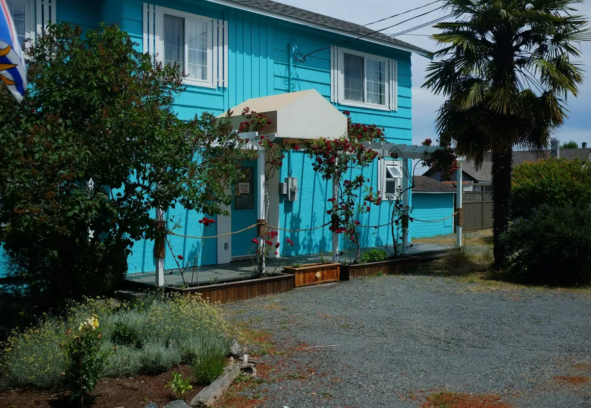 Lighthouse Motel hotel hero