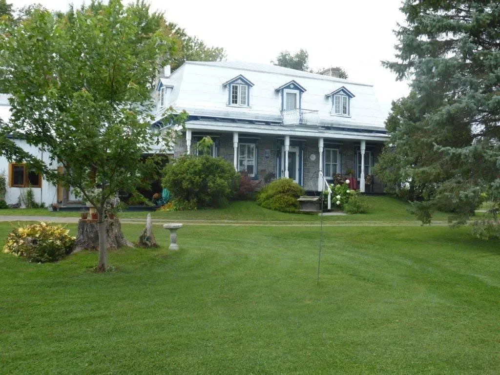 Le Passerin Indigo Gîte du passant hotel hero
