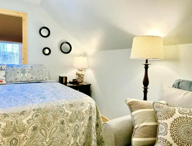 Torch Lake Bed & Breakfast hotel detail image 4